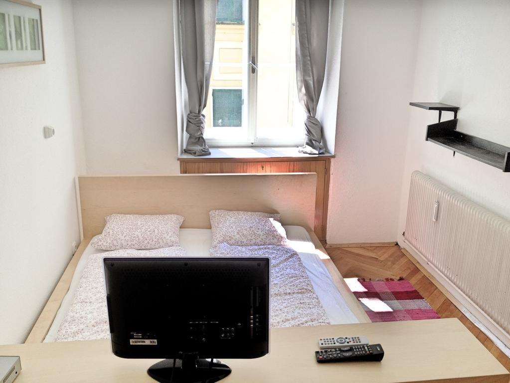 Apartment Jakominiplatz Graz Chambre photo